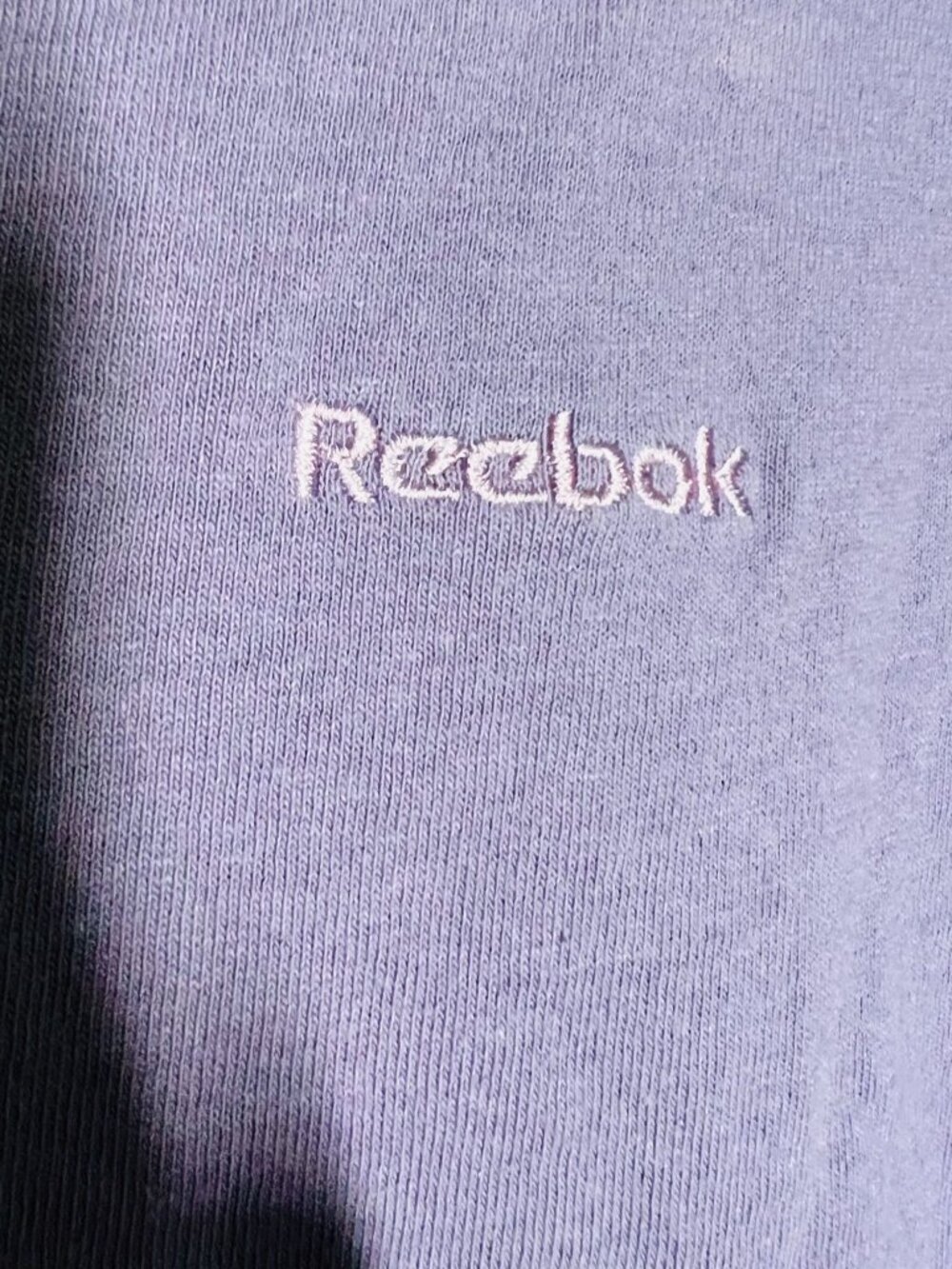 Reebok Purple V-Neck Short-Sleeve T-Shirt Mens Size Small 100% Cotton Casual Wea - Picture 3 of 6